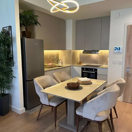 Luxury Escape In Waterfront