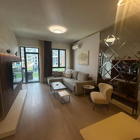 Luxury Escape In Waterfront Apartment